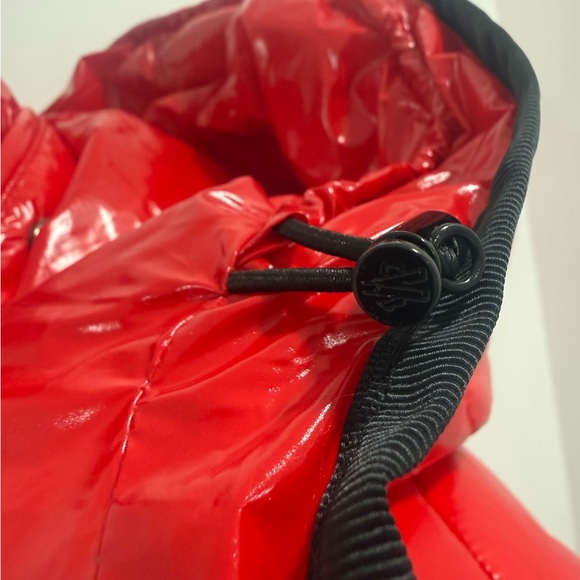 Moncler Women’s Bright Red Shiny Puffer Coat - Picture 8 of 9